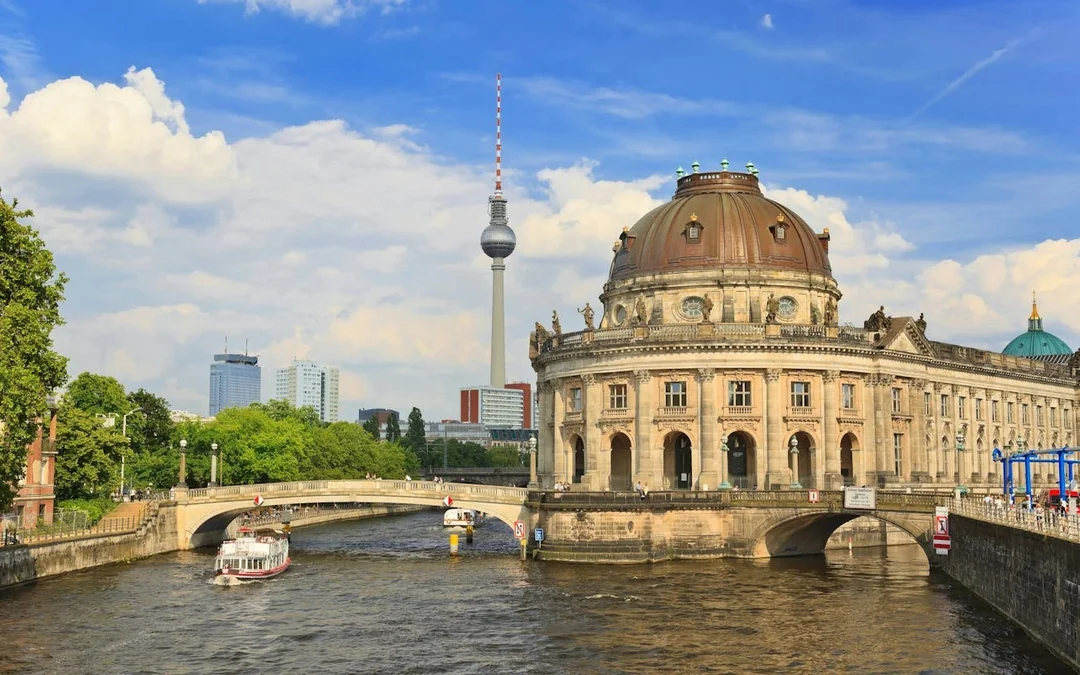 Escape from Nazi Berlin: Self-Guided City Exploration Game Image 4