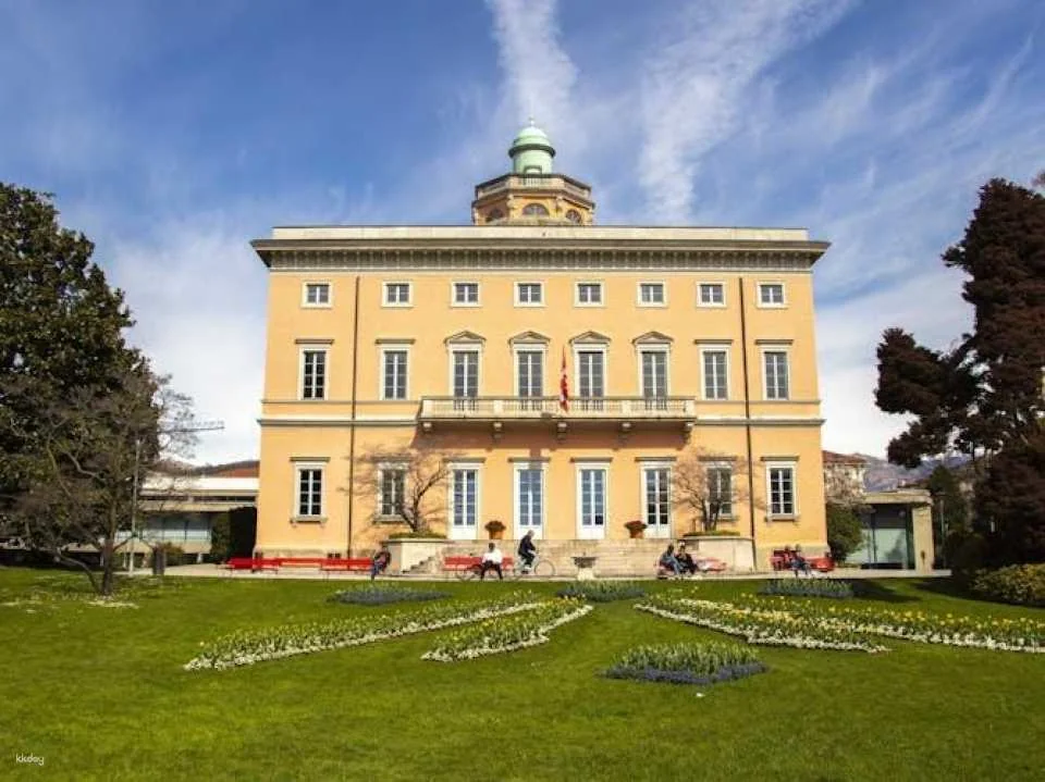 Exclusive private guided tour through the architecture of Lugano
