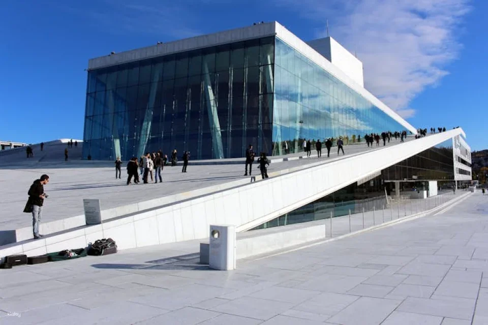 Explore Oslo in 60 minutes with a local