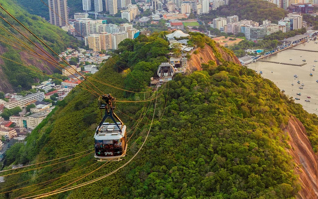 Express Tour of Rio: Christ the Redeemer & Sugarloaf Mountain Image 3