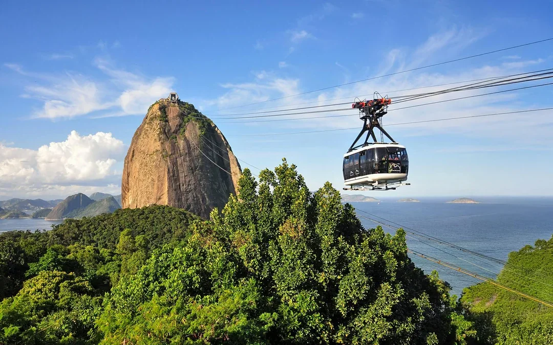 Express Tour of Rio: Christ the Redeemer & Sugarloaf Mountain  Image 5