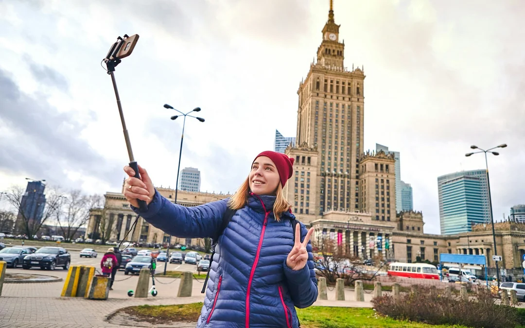 Fast-Track Palace of Culture and Science Warsaw Private Tour Image 4