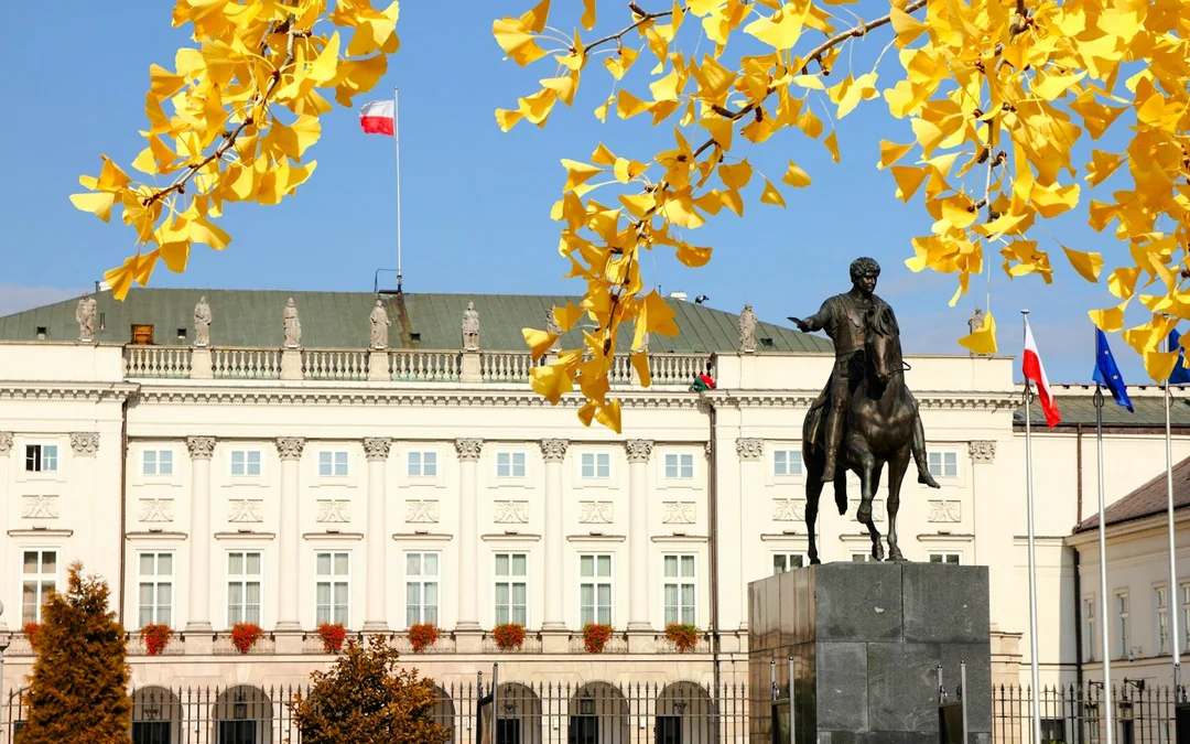 Fast-Track Palace of Culture and Science Warsaw Private Tour Image 8