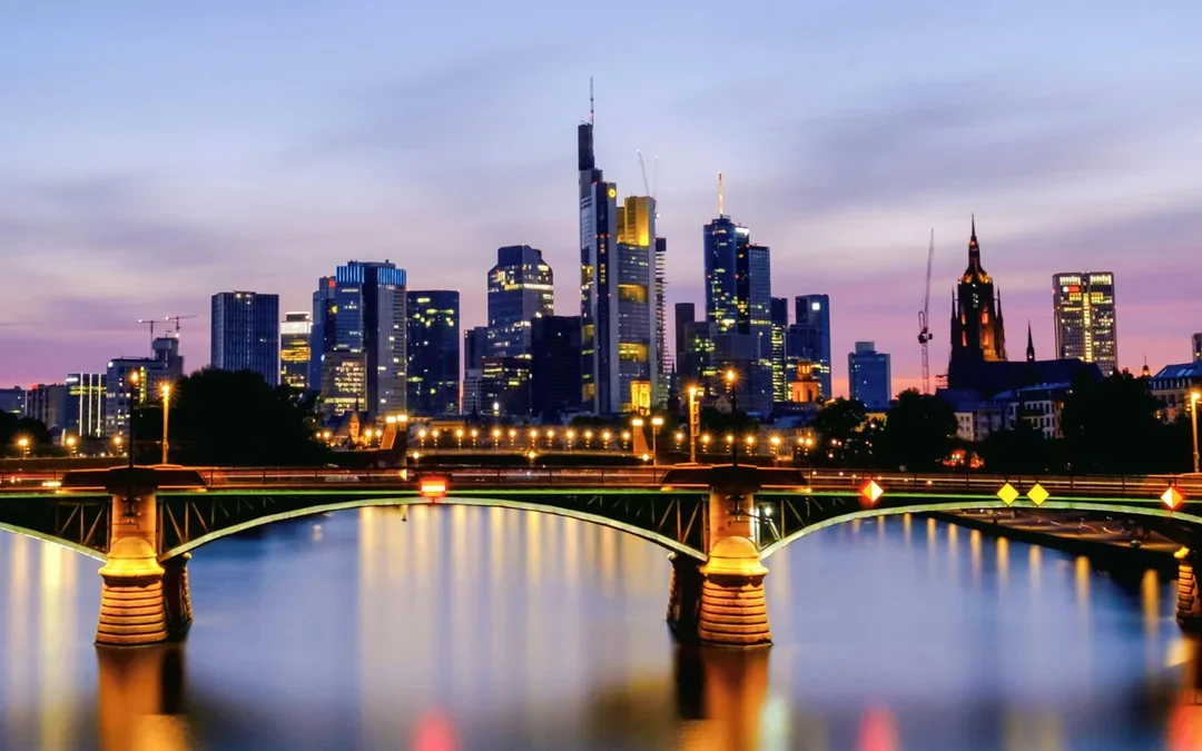 Frankfurt Lounge Evening Cruise on Main River Image 4