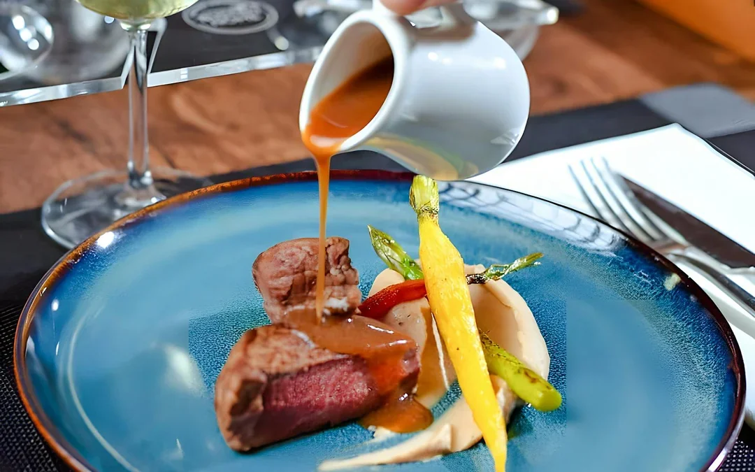 From Arc de Triomphe: Bustronome Signature Dinner with Paris Views Image 4