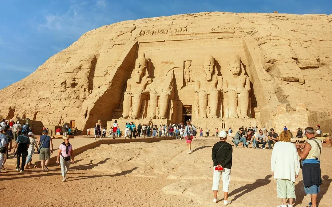 From Aswan: 4-Day Nile Cruise with Luxor Hot-Air Balloon Ride & Abu Simbel Visit Image 2