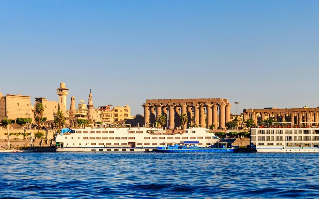From Aswan: 4-Day Nile Cruise with Luxor Hot-Air Balloon Ride & Abu Simbel Visit Image 4