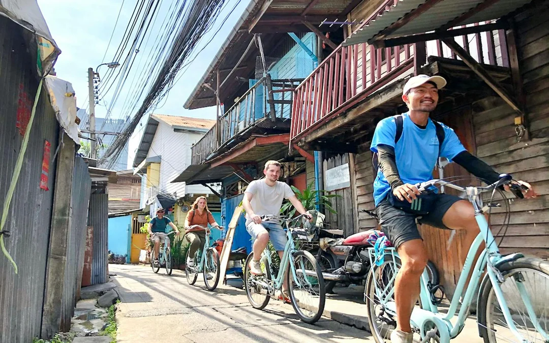 From Bangkok: Backstreets and Hidden Gems Half-Day Guided Bike Tour 
 Image 4