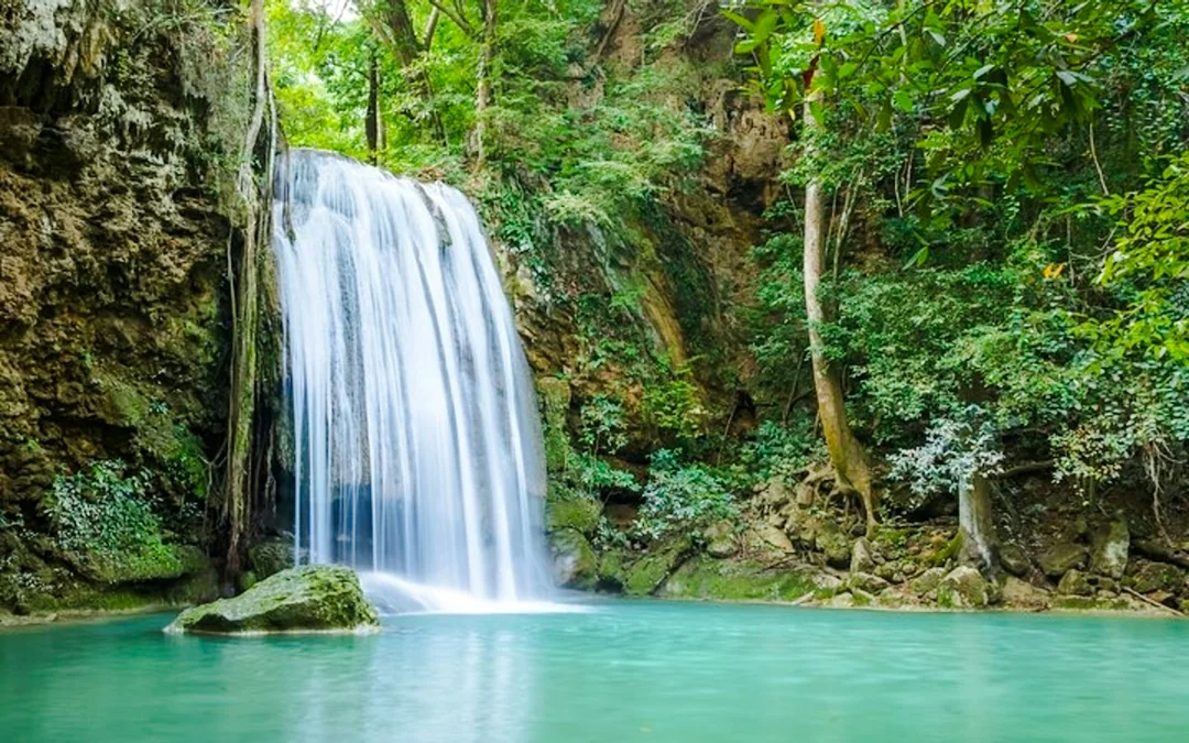 From Bangkok: Kanchanaburi Day Trip to River Kwai Bridge and Erawan Falls with Entrance Fees Image 8
