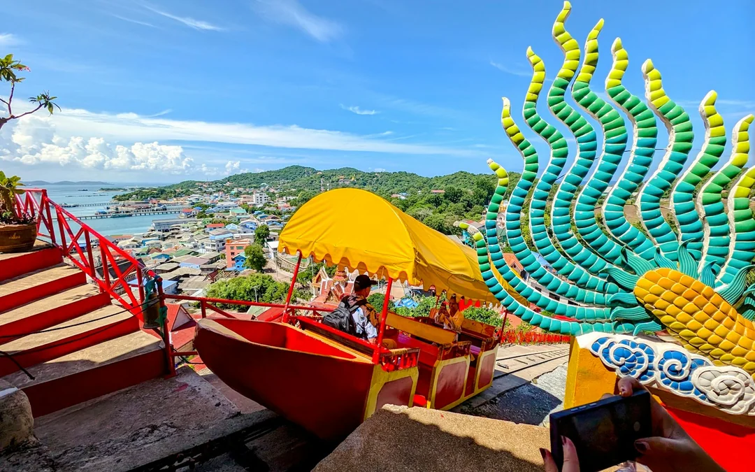 From Bangkok or Pattaya: Koh Sichang Island Day Trip with Hotel Transfers and Private Tuk-Tuk Tour Image 2