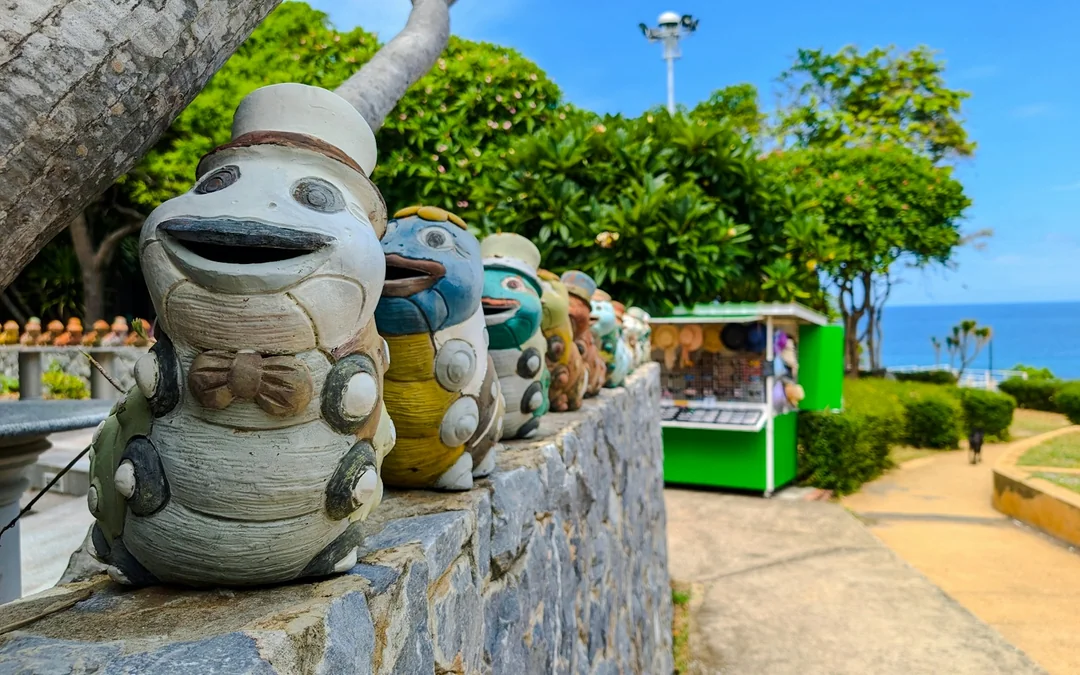 From Bangkok or Pattaya: Koh Sichang Island Day Trip with Hotel Transfers and Private Tuk-Tuk Tour Image 5