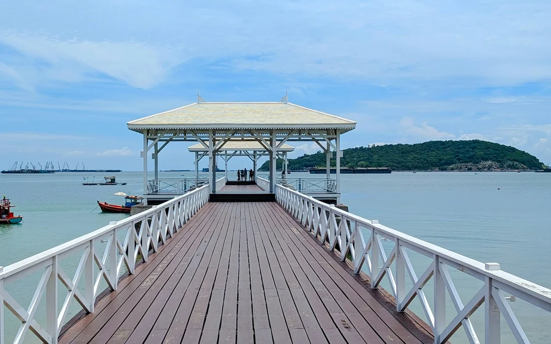 From Bangkok or Pattaya: Koh Sichang Island Day Trip with Hotel Transfers and Private Tuk-Tuk Tour Image 7