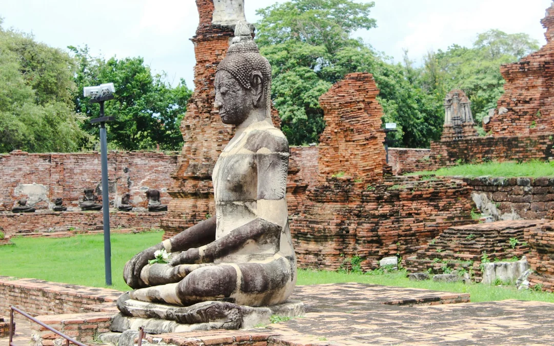 From Bangkok: Private UNESCO Ayutthaya Historical Park Tour with Frog-Headed Tuk-Tuk Ride and Local Market Image 4