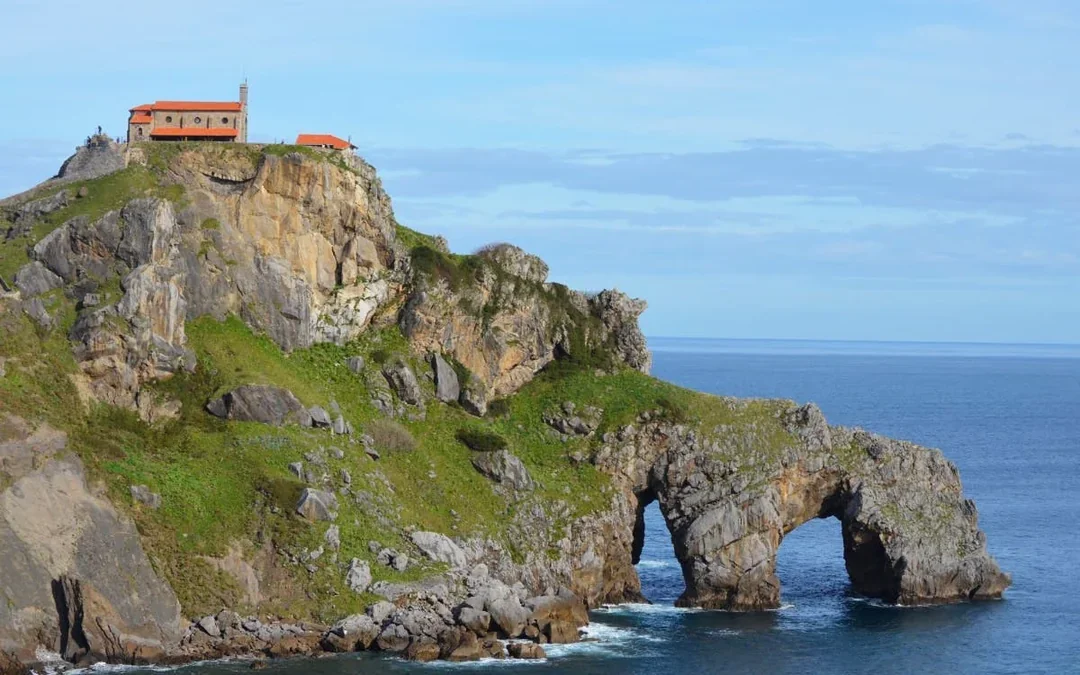 From Bilbao: Gaztelugatxe, Biscay Bridge & Txakoli Tasting Tour Image 11