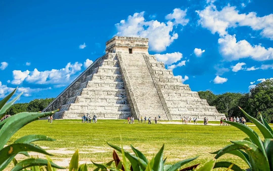 From Cancún: Chichén Itzá, Ekʼ Balam & Cenote Tour with Lunch (Without Taxes) Image 3