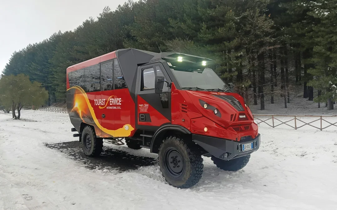 From Catania: Mount Etna 4x4 Tour with Rifugio Sapienza Visit Image 2