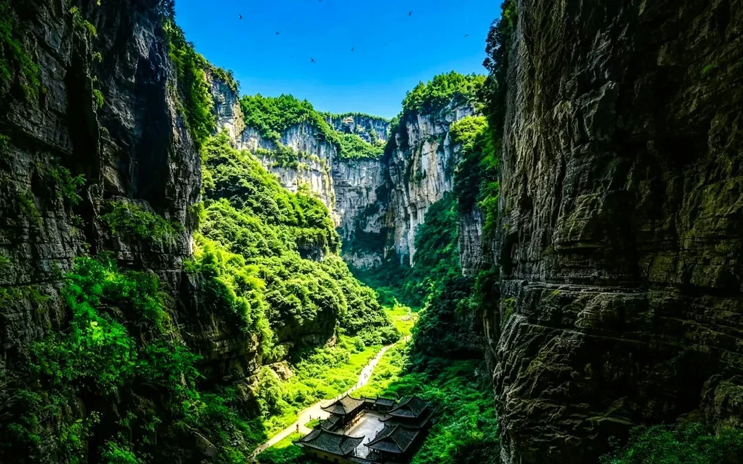 From Chongqing: Private Wulong Three Natural Bridges, Fairy Mountain & Wujiang River Gallery Tour Image 4