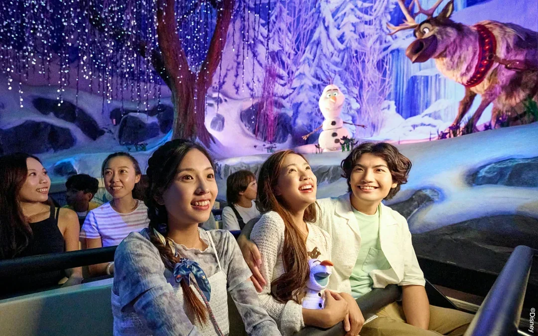 From Disneyland®: Paris Sightseeing Tour with Seine River Cruise Image 3