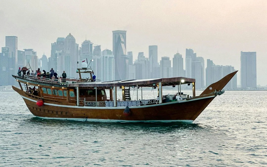 From Doha: 2-Hour Sightseeing Dhow Cruise with Dinner Image 2