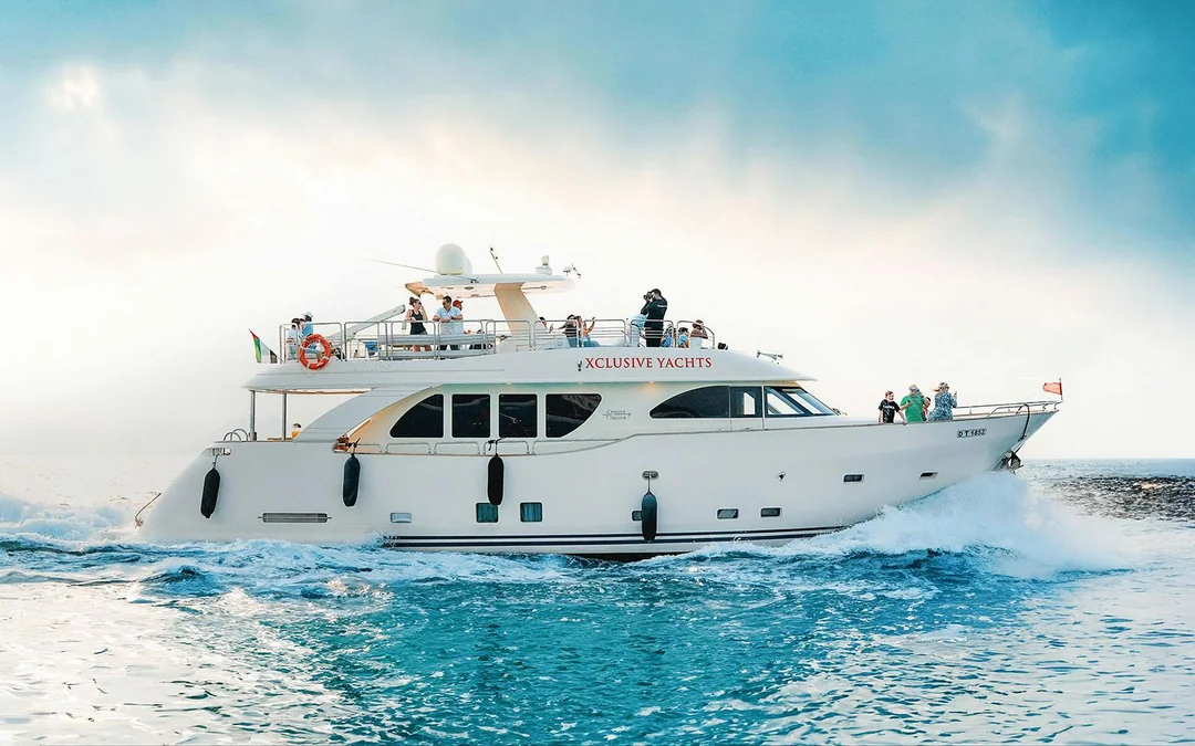 From Dubai Marina: 1-Hour Sightseeing Yacht Cruise with Panoramic Views Image 9