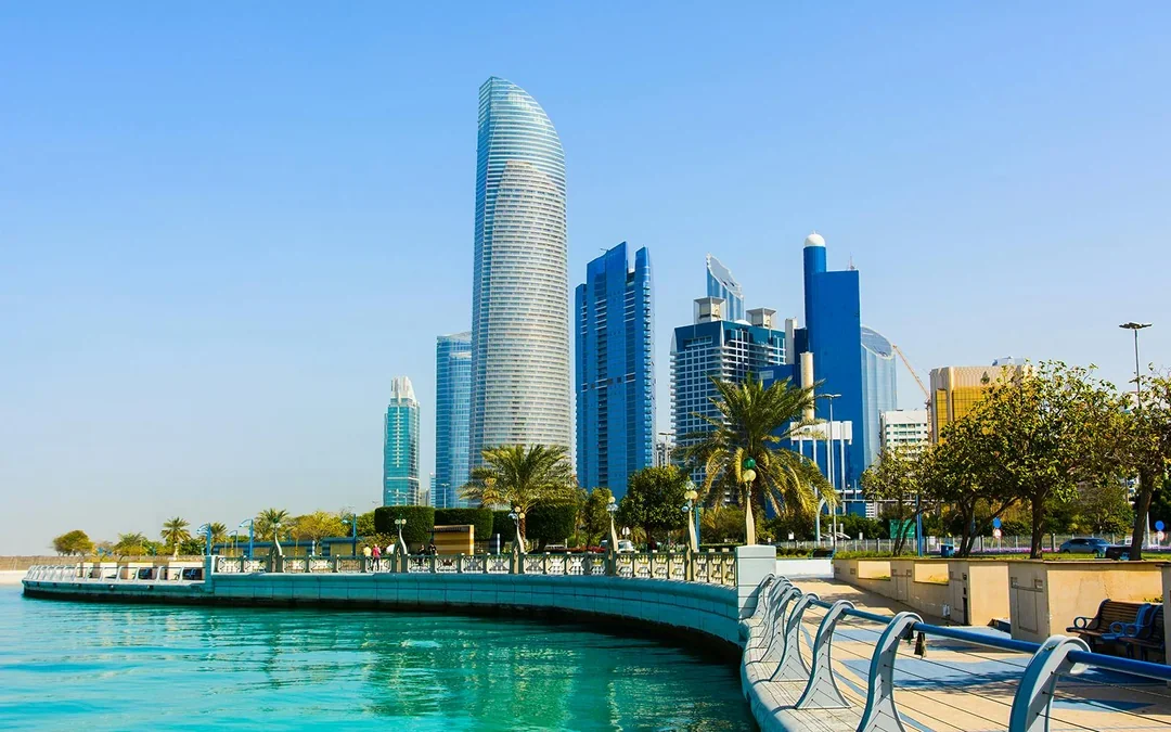 From Dubai: Premium Full-Day Sightseeing Tour of Abu Dhabi with Hotel Transfers Image 2