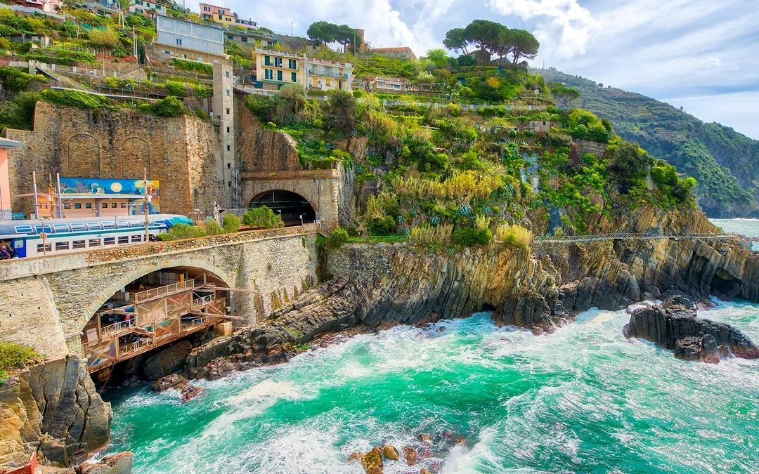 From Florence: Cinque Terre Semi-Private Guided Tour Image 3