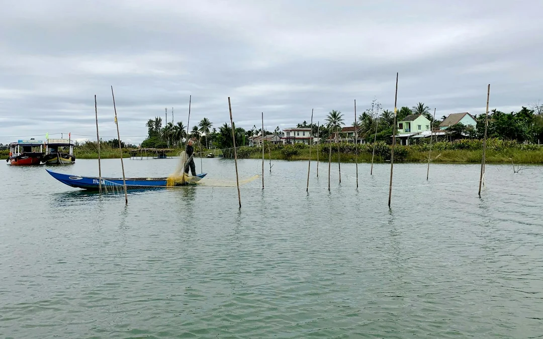 From Hoi An: Cam Kim Island Guided Bike Tour With Lunch and Hotel Transfers Image 4