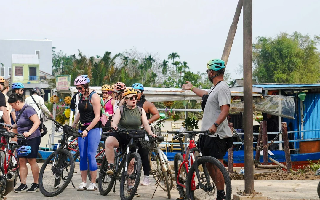 From Hoi An: Cam Kim Island Guided Bike Tour With Lunch and Hotel Transfers Image 5