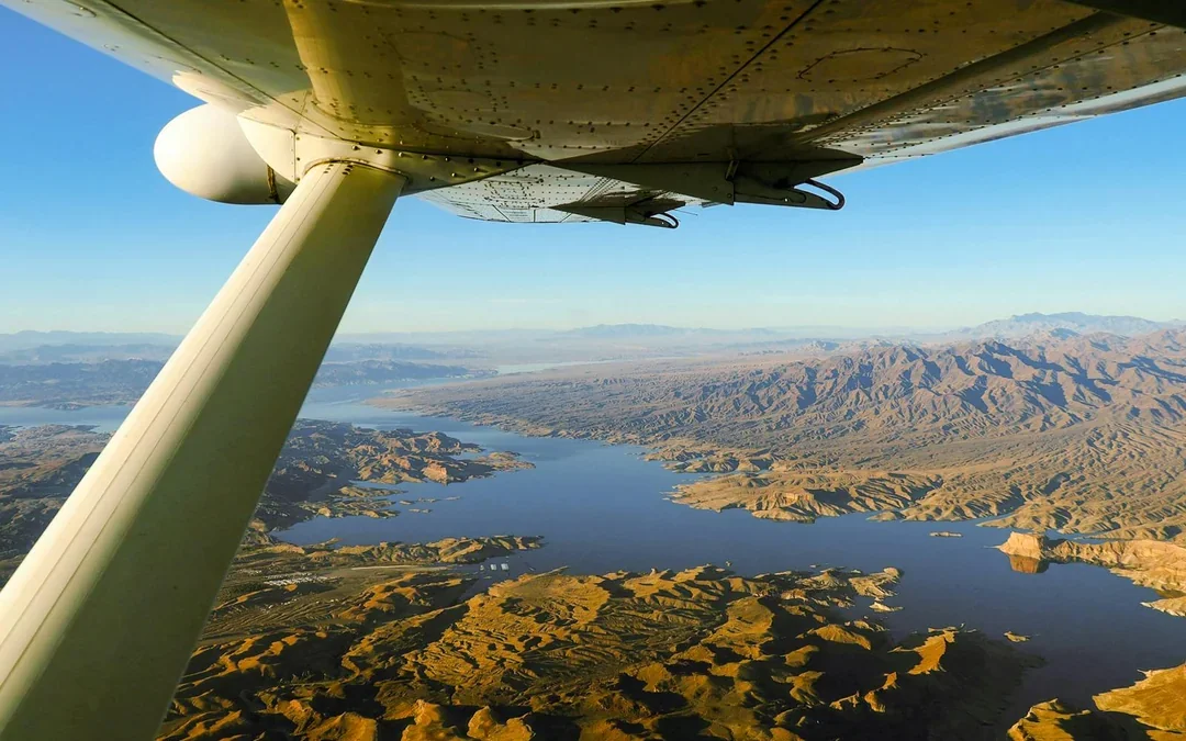 From Las Vegas: Day Trip to Grand Canyon National Park via Airplane Plus Guided Hummer Tour Image 2