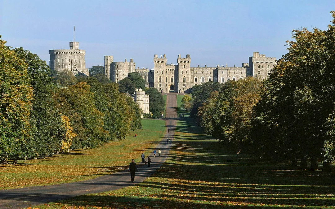 From London: Windsor Castle Half-Day Tour Image 9