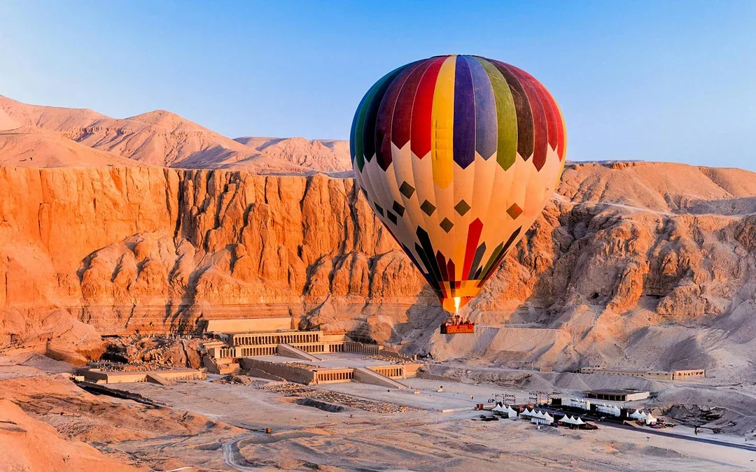 From Luxor: 5-Day Nile Cruise with Hot-Air Balloon Ride & Abu Simbel Visit Image 3