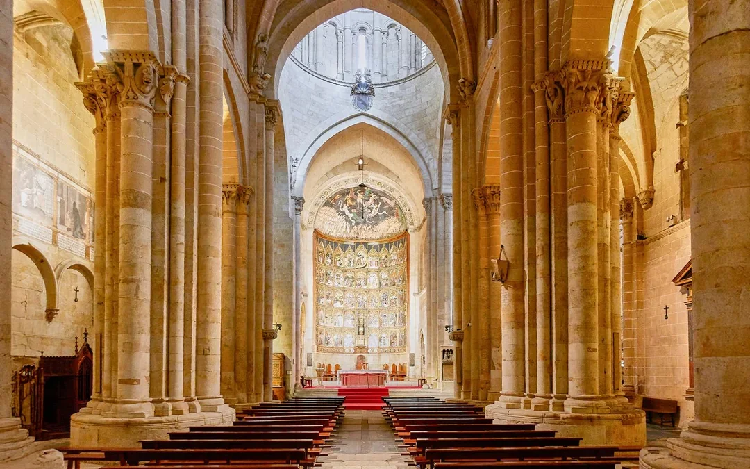 From Madrid: Ávila & Salamanca Full Day Trip Image 2