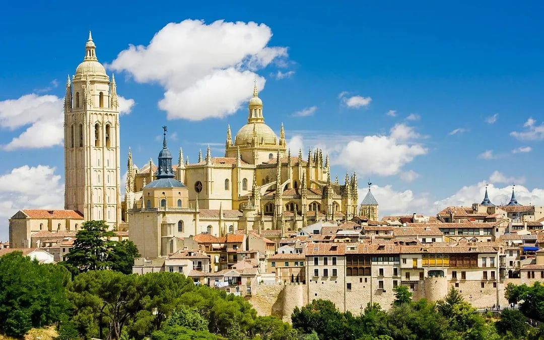 From Madrid: Segovia & Ávila Full-Day Trip Image 1