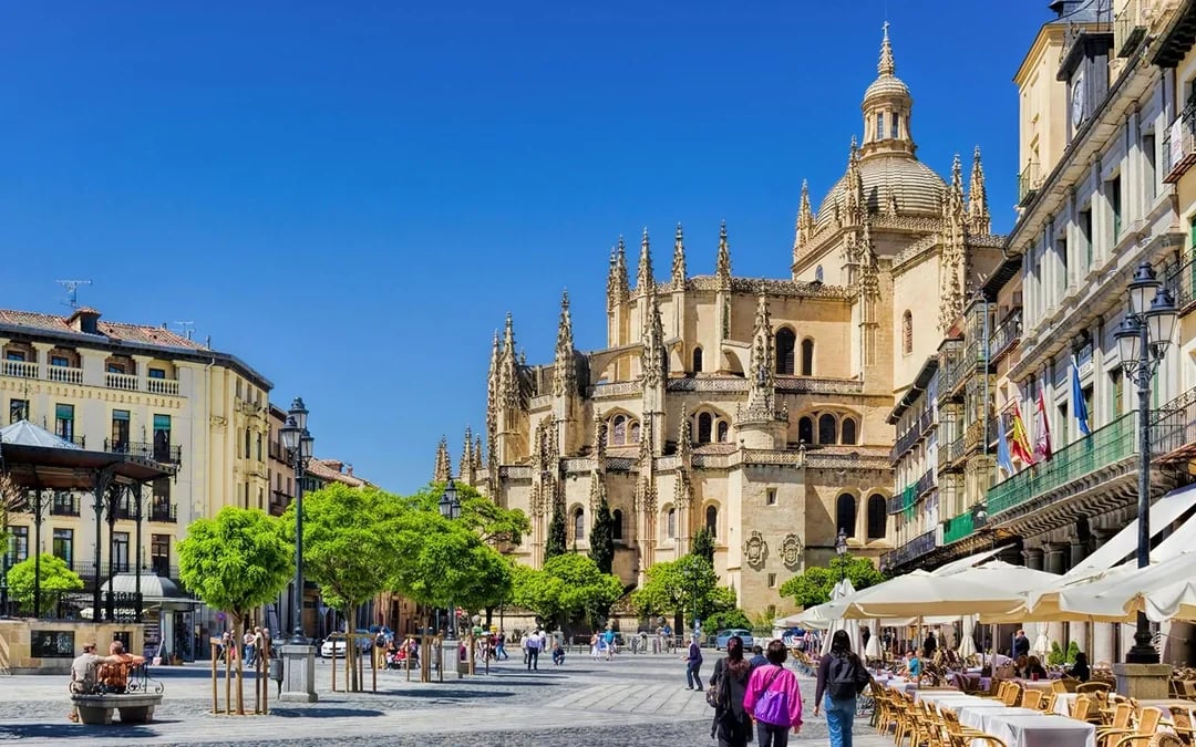 From Madrid: Segovia & Ávila Full-Day Trip Image 2