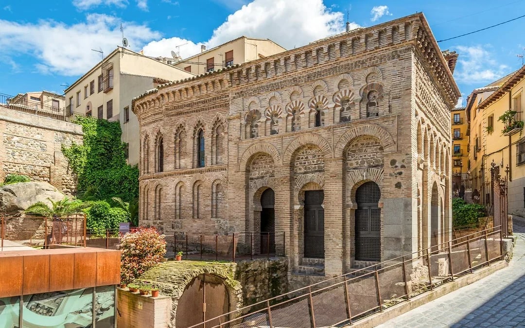 From Madrid: Toledo Day Trip with Tickets to 7 Monuments Image 6