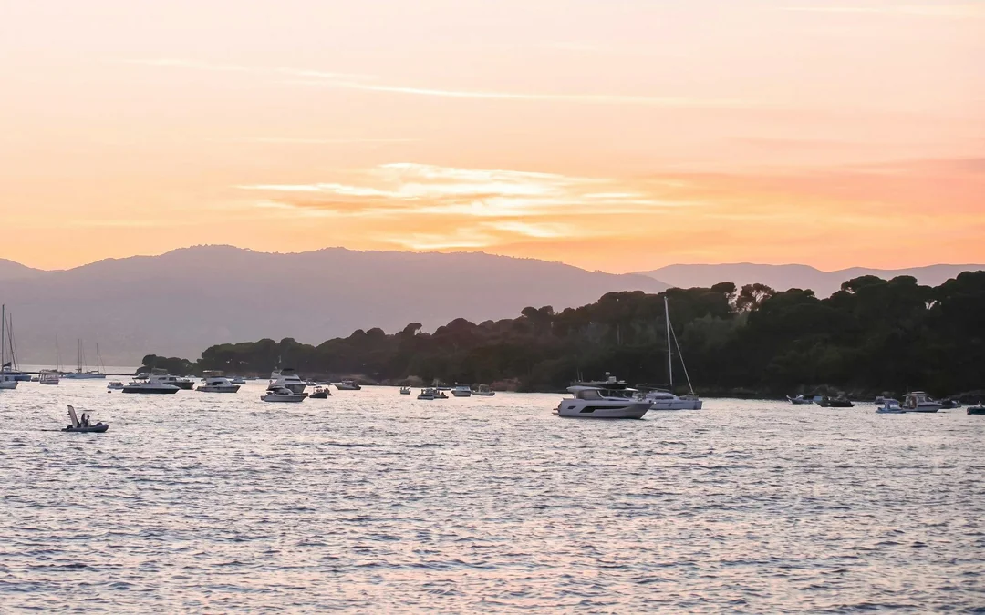 From Marina Bay of Angels: Sunset & Illuminations Catamaran Cruise Image 3