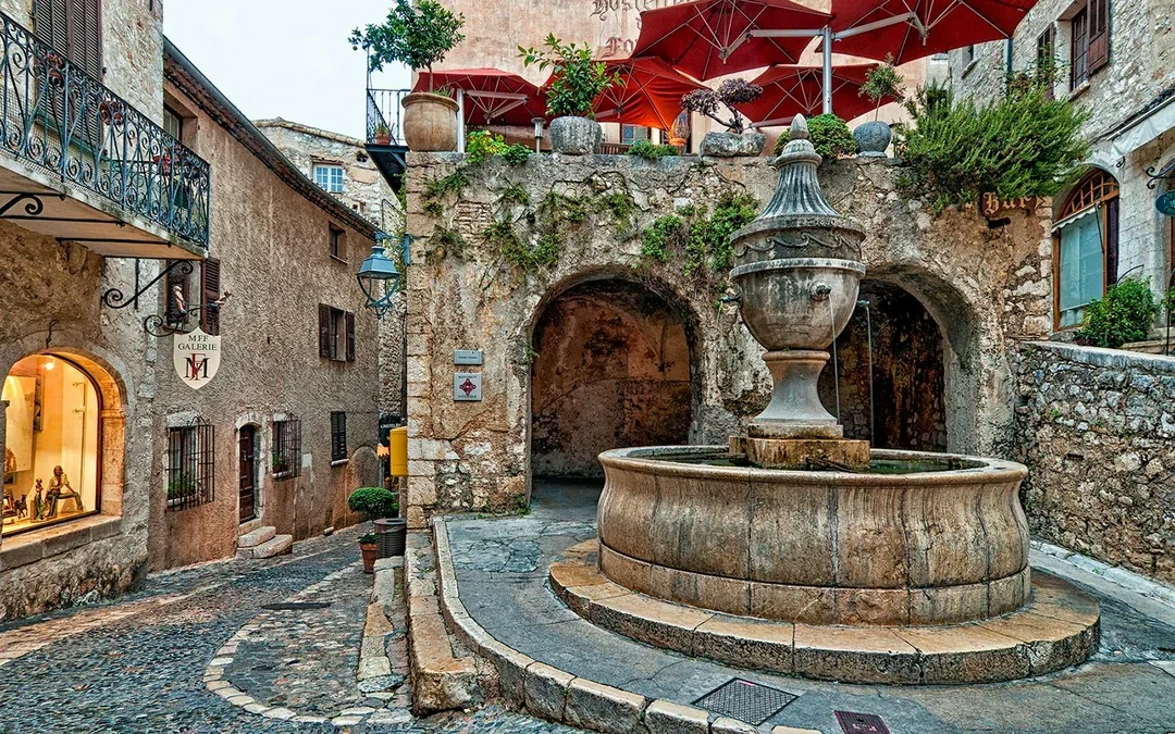 From Nice: Provence's Coastal Highlights Guided Tour Image 4