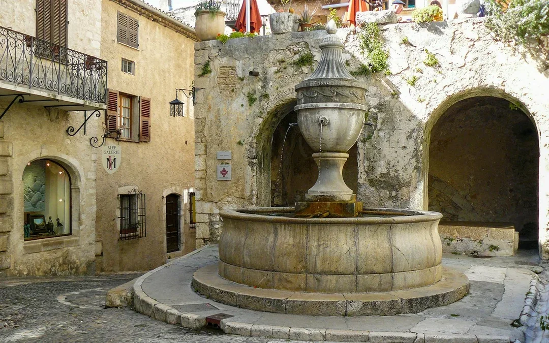 From Nice: Saint-Paul de Vence & Wine tasting Half-Day Tour Image 8