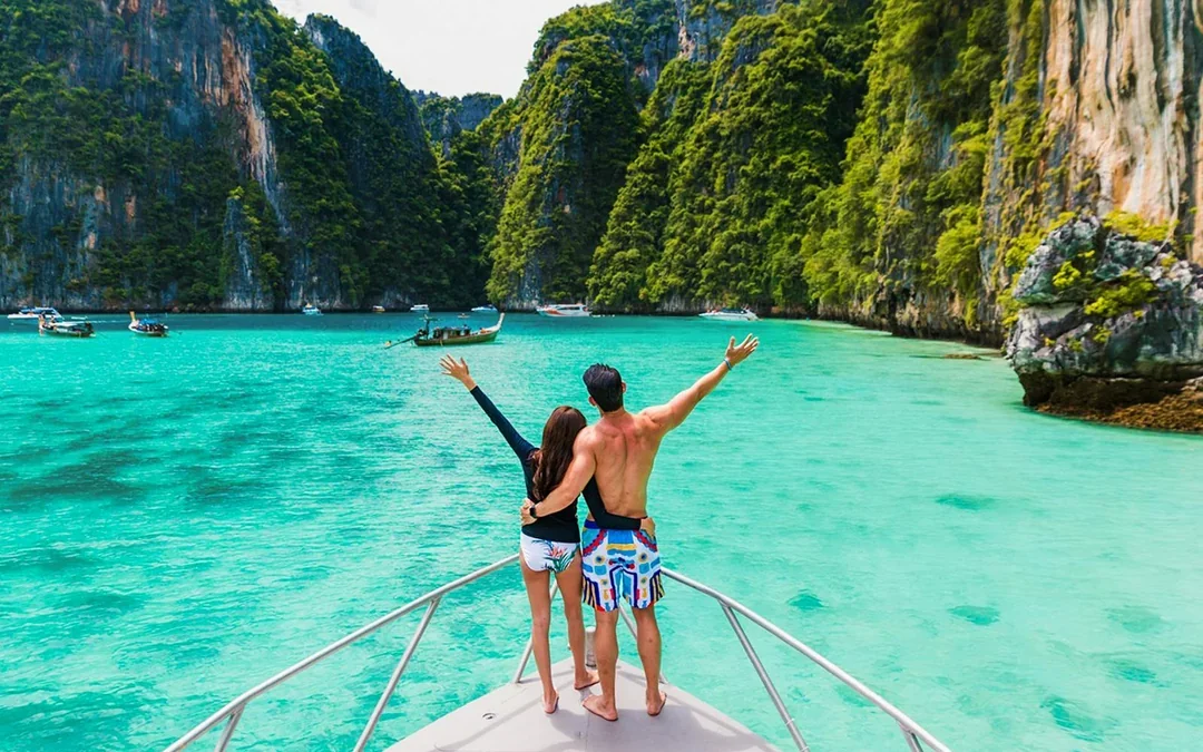 From Phuket: Phi Phi Island & Maya Bay Sunset Tour by Whale Shark Boat Image 5