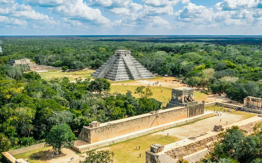 From Playa del Carmen: Chichén Itzá, Cenote & Valladolid Tour with Lunch (No Taxes)
 Image 2