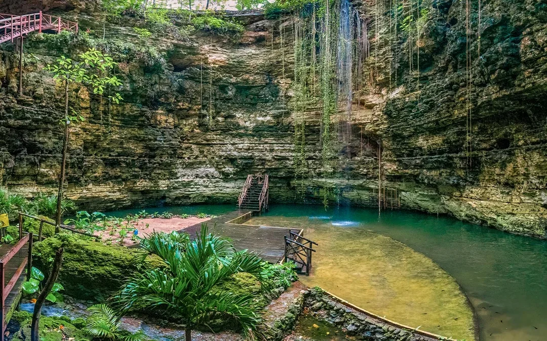 From Playa del Carmen: Chichén Itzá, Cenote & Valladolid Tour with Lunch (No Taxes)
 Image 4