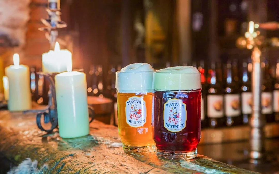 From Prague: Medieval Dinner Show with Unlimited Drinks, Dětenice Castle & Brewery Tour Image 9