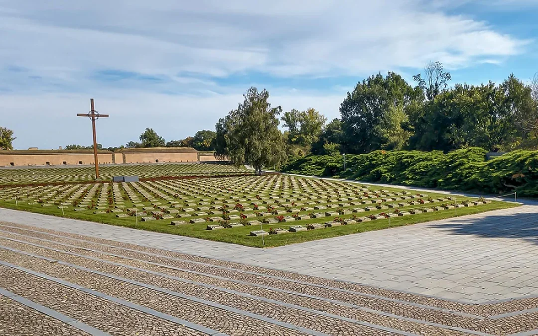 From Prague: Terezín Small Fortress Day Trip with Audio Guide Image 8