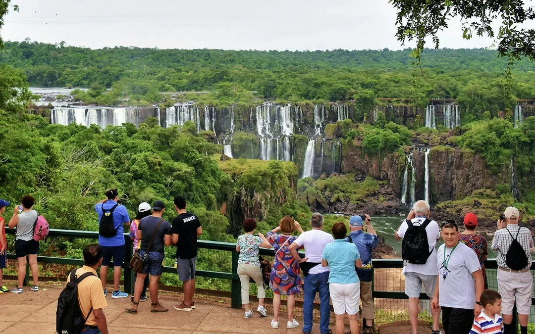 From Puerto Iguazú: Iguazú Falls Tour without Park Entry Image 3