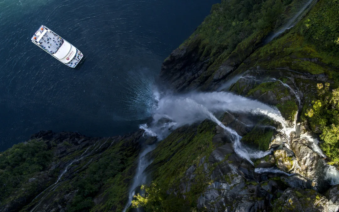 From Queenstown: Milford Sound Coach & Cruise with Farm Tour Image 4