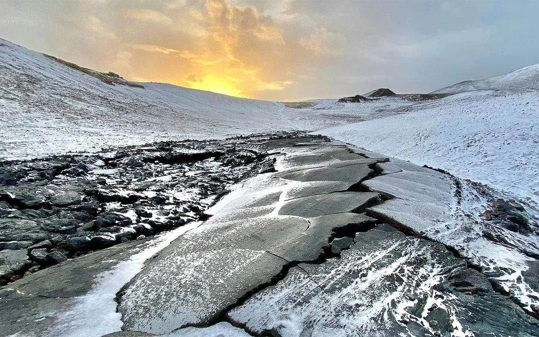From Reykjavik: Blue Lagoon Admission Tickets + Fagradalsfjall Volcano Day Tour with Transfers Image 7
