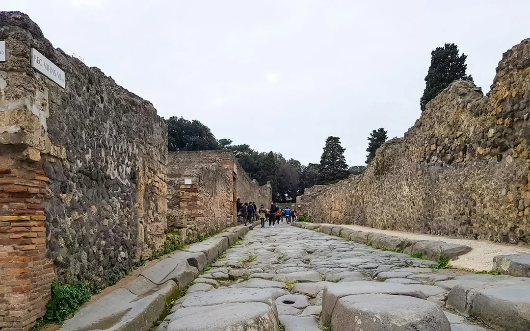 From Rome: Pompeii Day Trip with Guided Tour Image 5