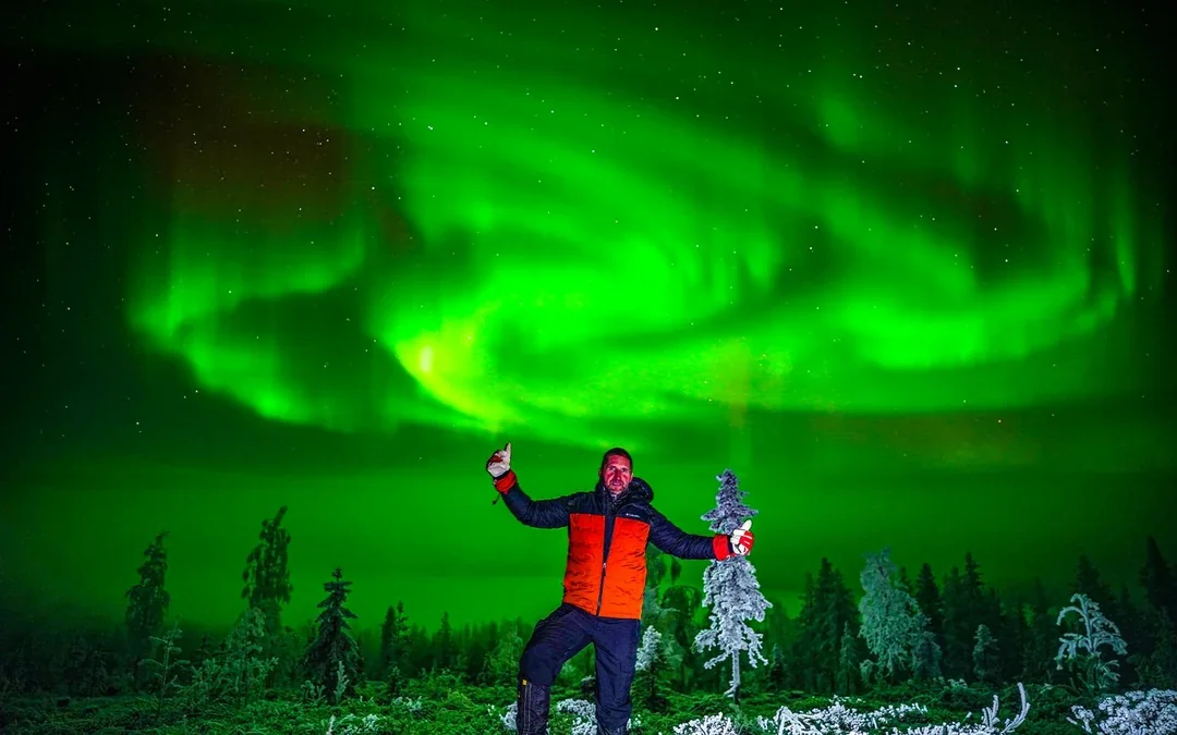 From Rovaniemi: Northern Lights Guided Tour with Lappish Barbecue & Drinks Image 2