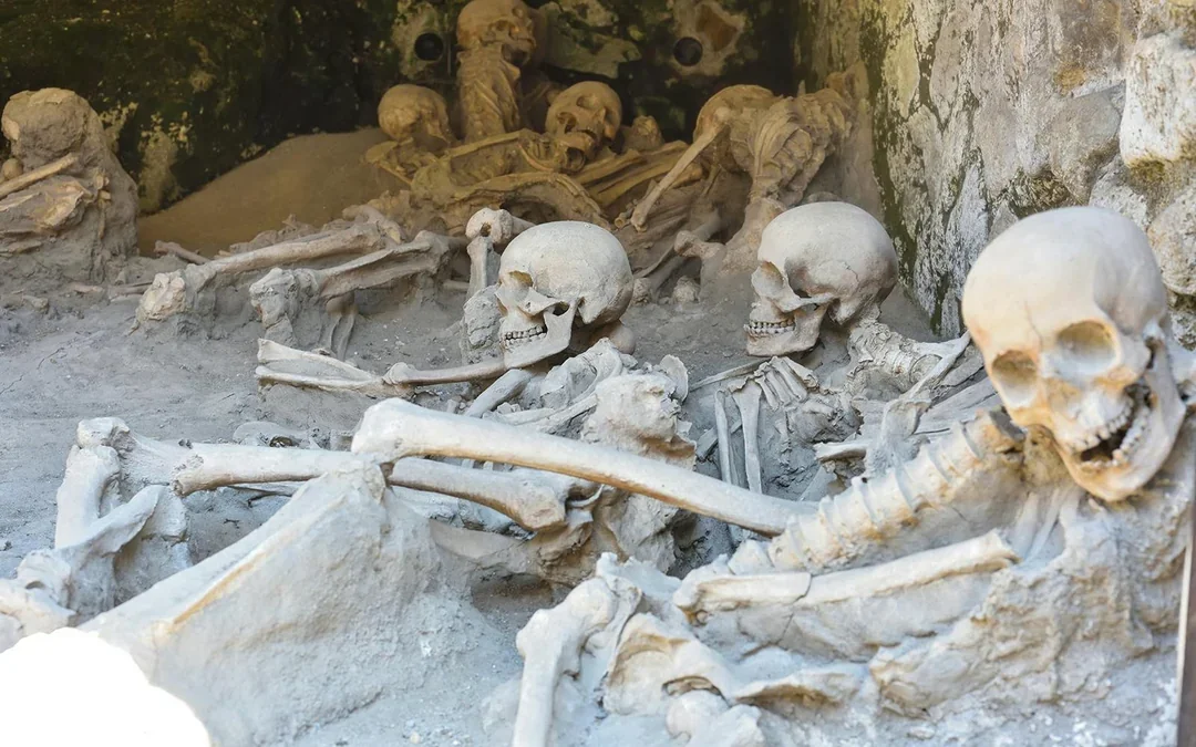 From Sorrento: Herculaneum Skip-the-Line Guided Tour Image 3