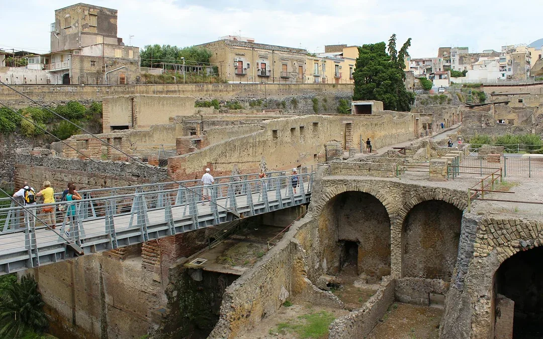 From Sorrento: Herculaneum Skip-the-Line Guided Tour Image 5